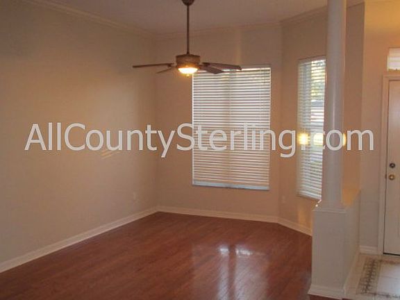 3rd image of 763 Lakeworth Cir