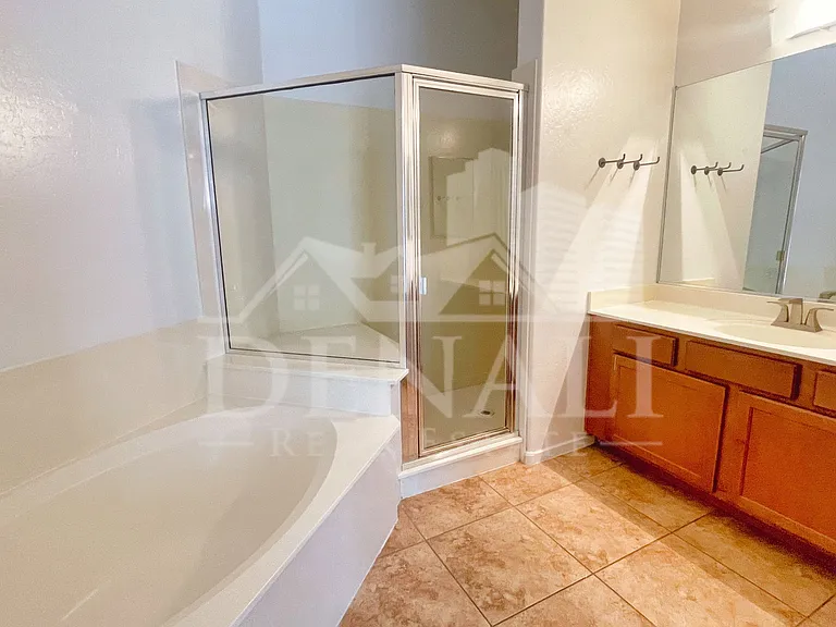 4637 E Culver St — Photo 13