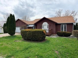1612 Dogwood Dr, Fairfield, IA