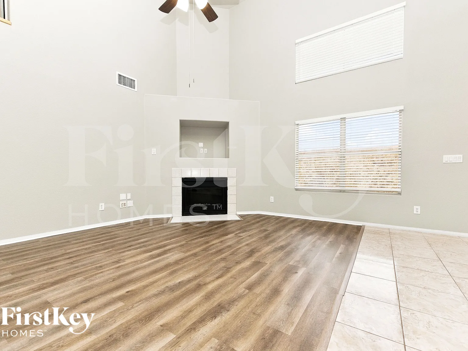 3 bed, 2.5 bath, 2379 sqft, $2,160 — Photo 4