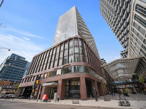 480 Front St W, Toronto, ON
