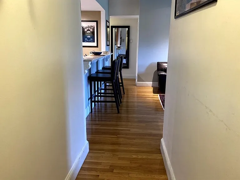 42 W Newton St #424 — Photo 6