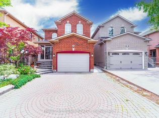 782 Brass Winds Pl, Mississauga, ON L5W1T4
