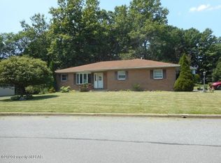 2144 Wedgewood Rd, Hazle Township, PA 18202