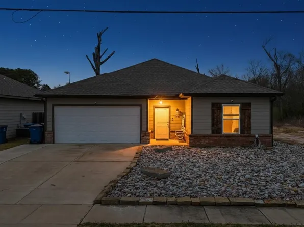 602 N Wofford St, Athens, TX 75751