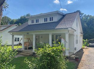 10356 Greenwood Rd, Glen Allen, VA 23060