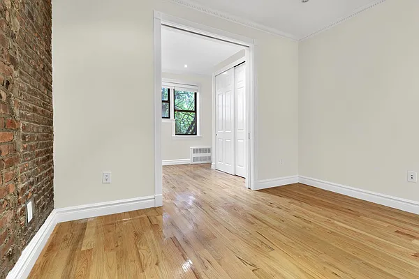 Rented by Cooper & Cooper Real Estate | media 7