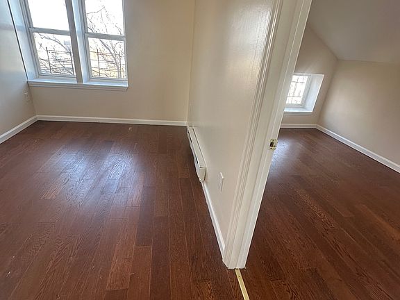 3rd image of 84-90 N 6th St #5