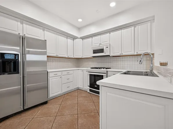 22 Winter Wheat Pl, Spring, TX 77381