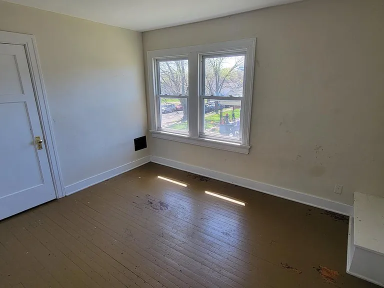 31 E Norman Ave — Photo 12