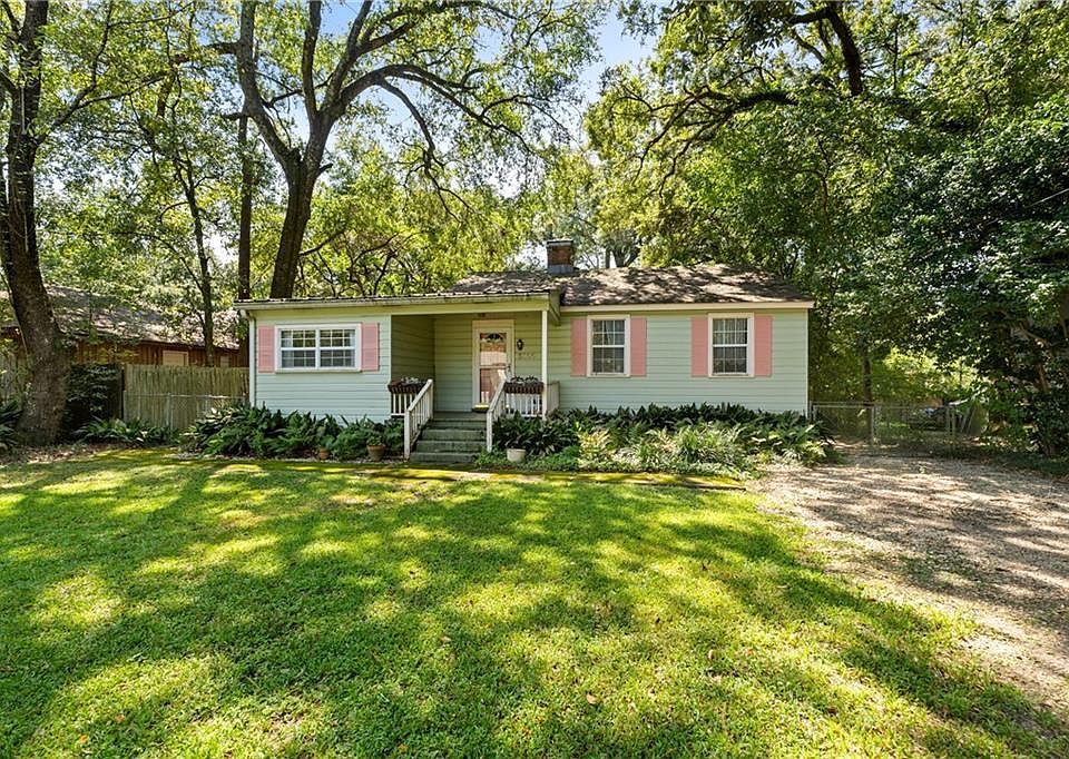 1st image of 5105 Village Cir E