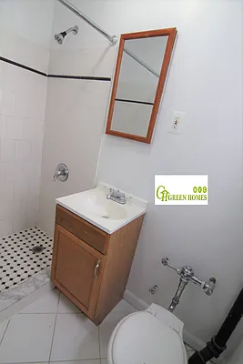 Rented by Green Home NY Realty LLC | media 8