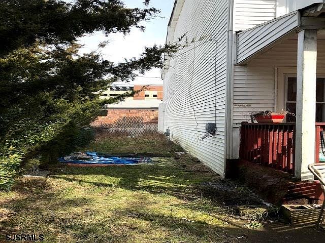 2nd image of 121 N Georgia Ave