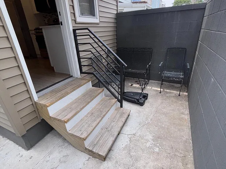 3190 Memphis St — Photo 12
