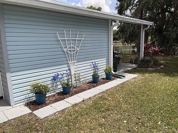 4th image of 773 Forest Ln