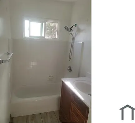 2 bed, 833 sqft, $2,200 — Photo 3