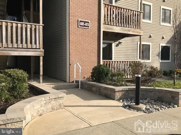 4811 Ravens Crest Dr, Plainsboro, NJ 08536