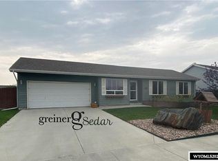 640 River Rock Trl, Evansville, WY 82636
