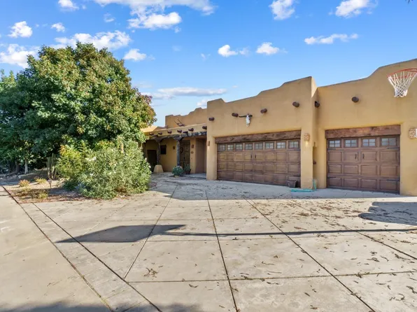 2327 Church Ave, Sanger, CA 93657