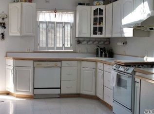 2750 Landing Ave, Bellmore, NY 11710