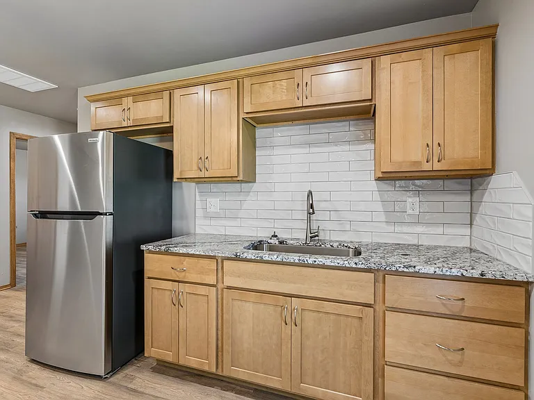 230 N Duncan St — Photo 24