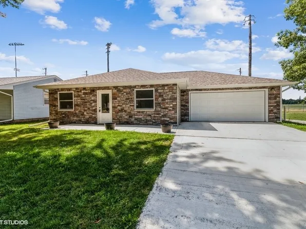 722 2nd St NE, Clarion, IA 50525