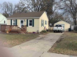 3206 S Summit Ave, Sioux Falls, SD 57105