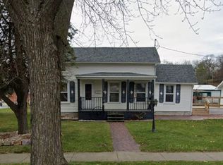 1005 Oak St, Baraboo, WI 53913