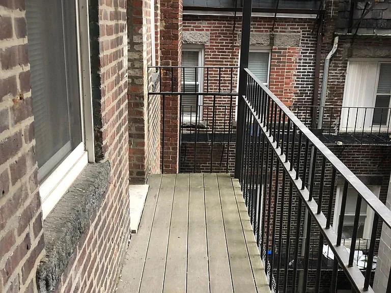 11 Sheafe St #12 — Photo 31