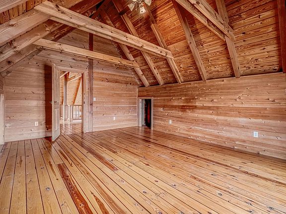 30th image of this home