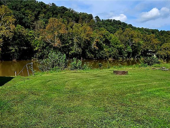 5th image of 462 Echo Valley Rd