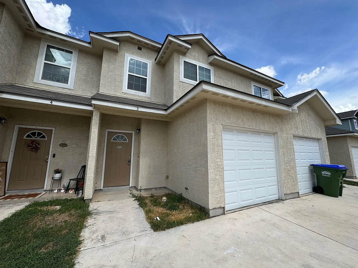 3-Bedroom, 2.5-Bath Townhouse for Rent Near Retama Park | San Antonio — Photo 2