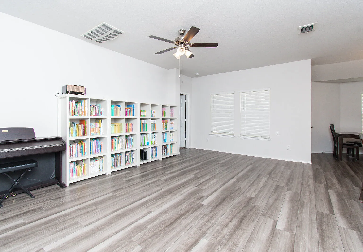 3 bed, 2.0 bath, 1508 sqft, $1,750 — Photo 3