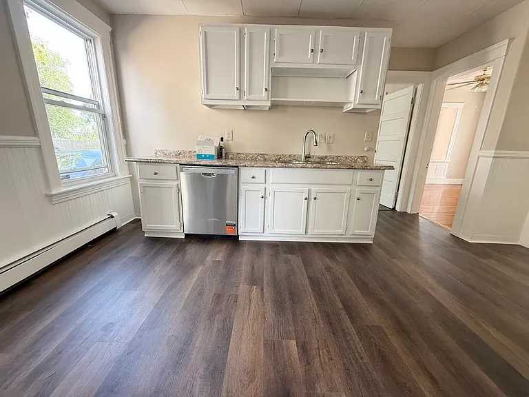 10 Lawnfair St #1 — Photo 4