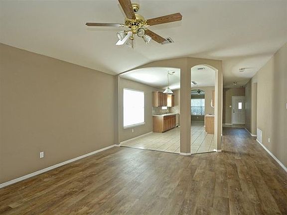 2nd image of 207 Peaceful Haven Way