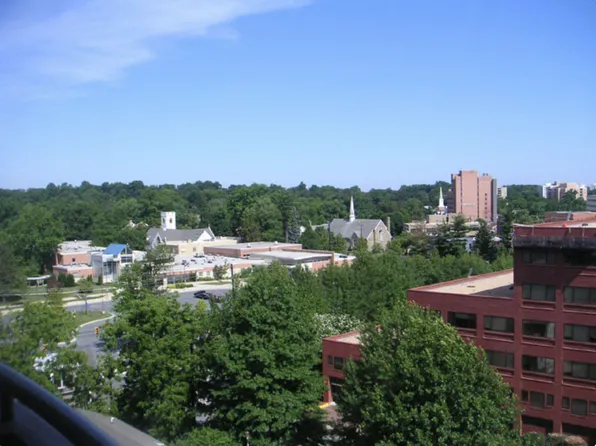 4808 Moorland Ln APT 902, Bethesda, MD 20814