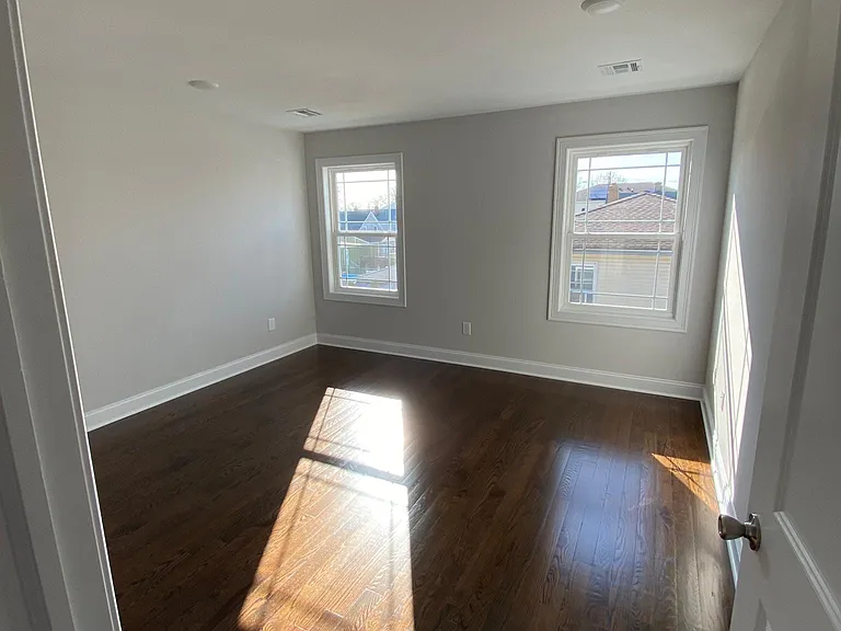 341 Washington Ave #2 — Photo 16
