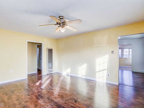 3rd image of 539 S Sunshine Ave