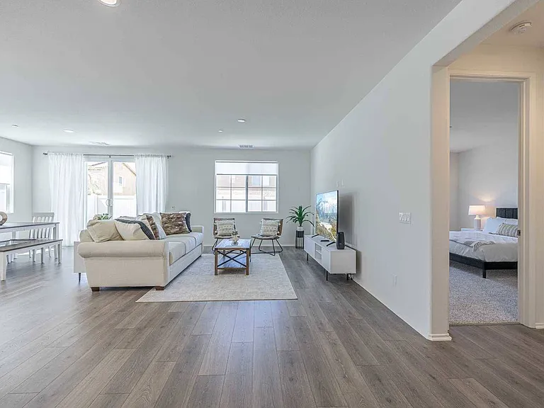 6127 W Avenue J9 — Photo 8