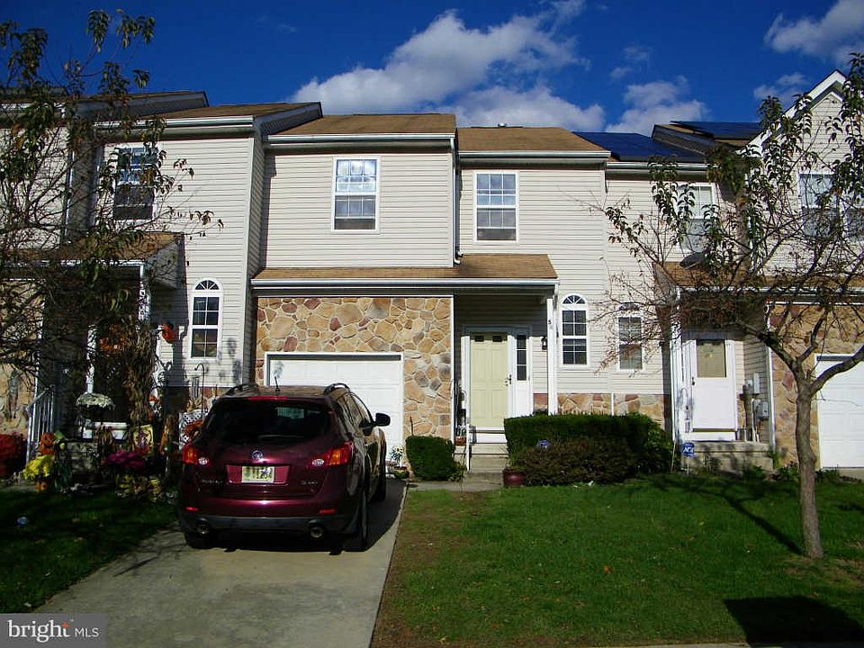 1st image of 54 Theo Ct