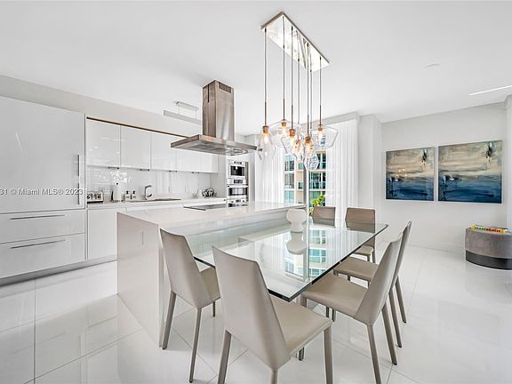 2nd image of 300 Sunny Isles Blvd #4-702
