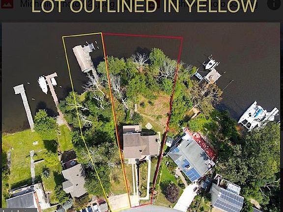 2nd image of 838 N Shore Dr
