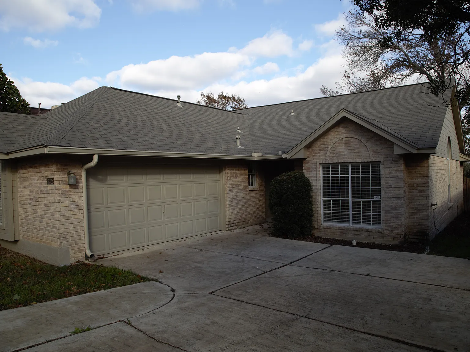 3 bed, 1747 sqft, $2,595 — Photo 2