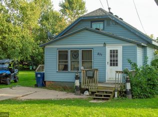831 Home St, Kenyon, MN 55946