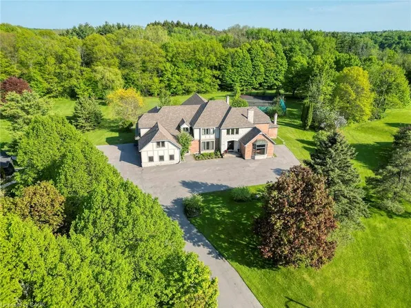 6399 Chelsea Rd, Burlington, ON L7P 0M8