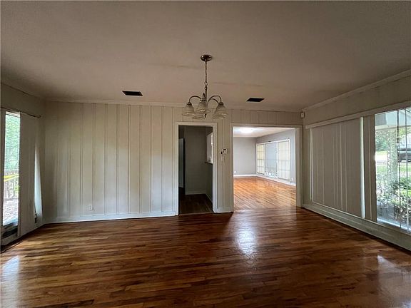 4th image of 317 Bomar Pl