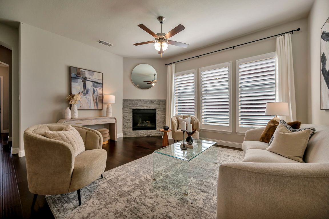 next background image