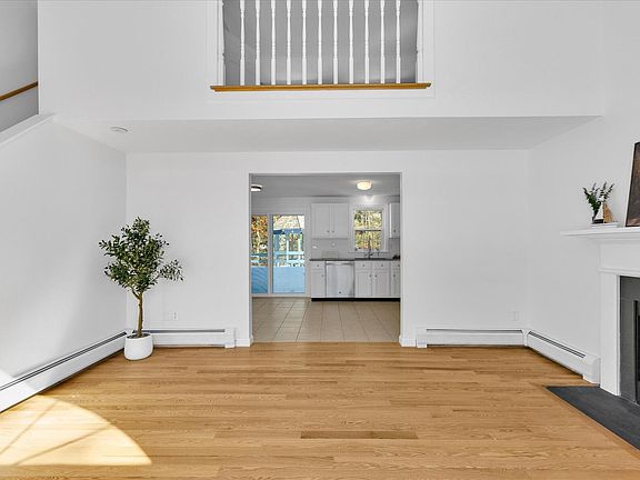 5th image of 10 Butler Lane