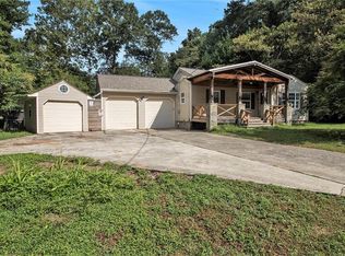 88 Greenwood St, Fairburn, GA 30213