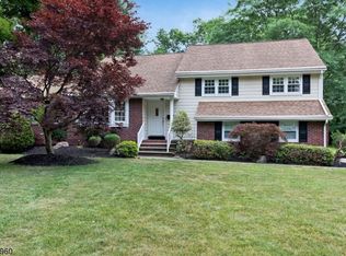 1952 Inverness Dr, Scotch Plains, NJ 07076